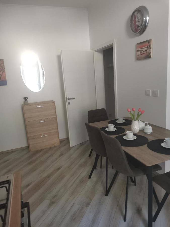 Studio Apartman Kristina Apartment Pula Exterior foto